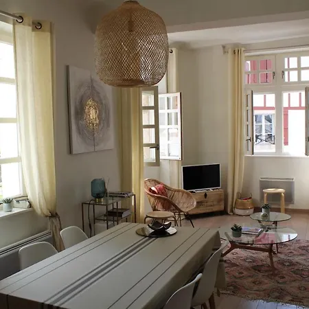 Apartment Place Louis Xiv 2 Hyper Centre Saint-Jean-de-Luz